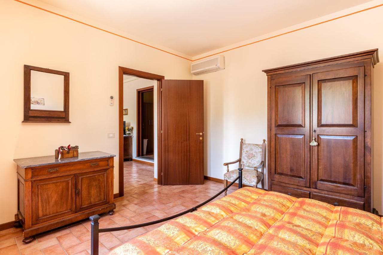 Villa Casolare Dei Fiori - Mughetto Montecarlo Exterior foto